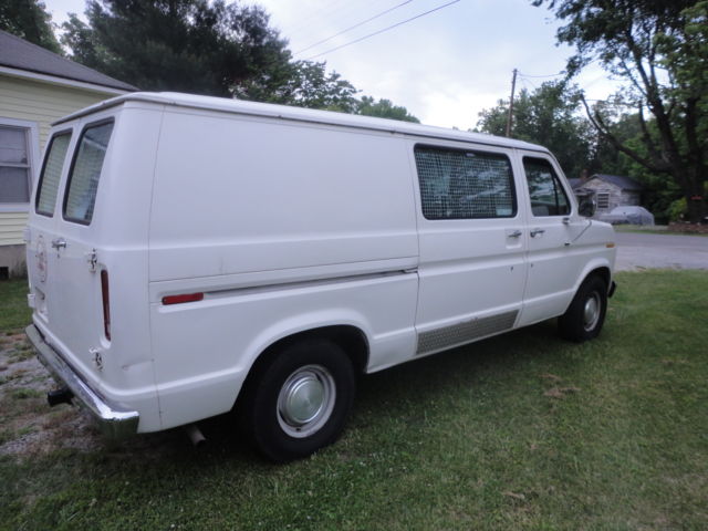 1988 Ford E-Series Van - photo 3