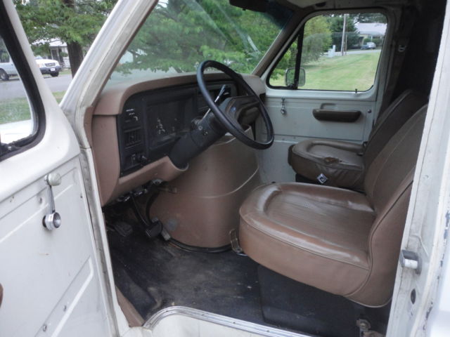 1988 Ford E-Series Van - photo 7