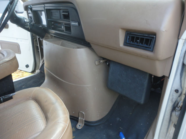 1988 Ford E-Series Van - photo 9