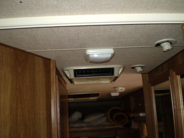 1988 Ford E-Series Van Custom Extended Passenger Van 2-Door - photo 9