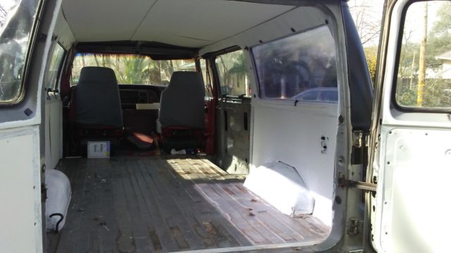 1988 Ford E-Series Van E250 - photo 10