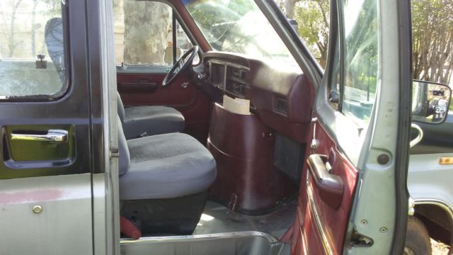 1988 Ford E-Series Van E250 - photo 6