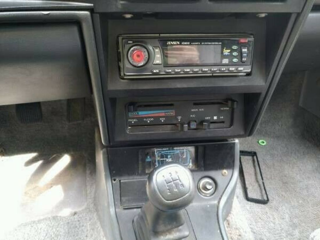 1988 Ford Escort - photo 3
