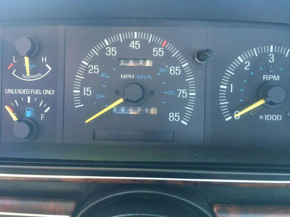 1988 Ford F-250 XL - photo 7