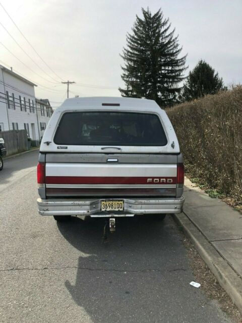 1988 Ford F-250 Lariat - photo 2