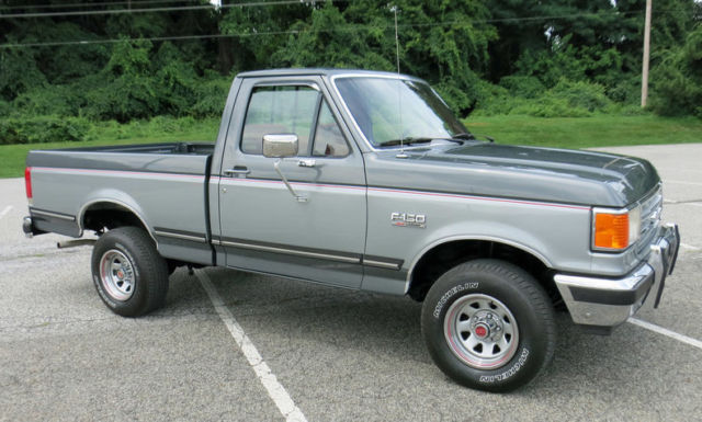 1988 Ford F150 XLT Lariat 4X4 Pick-up 1988 Ford F-150
