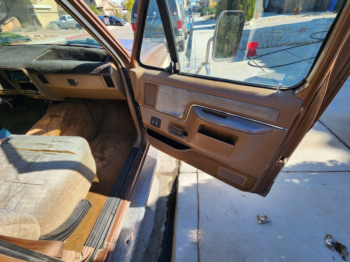 1988 Ford F-350 - photo 11