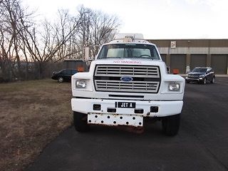 1988 Ford F-800 Tractor 5100 Tanker - photo 3