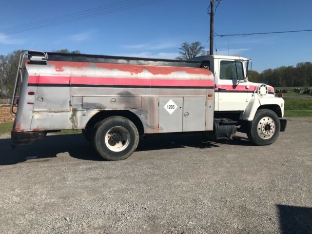 1988 Ford L7000 Fuel Truck 1988 Ford L8000