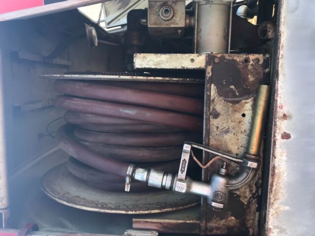 1988 Ford L8000 - photo 5