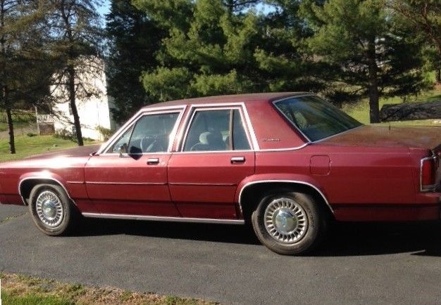 1988 Ford Crown Victoria - photo 2