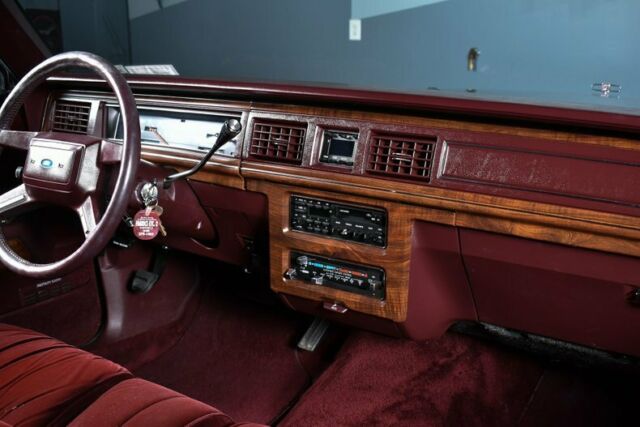 1988 Ford Ltd Crown Victoria 4dr Wagon LX Country Squire - photo 4