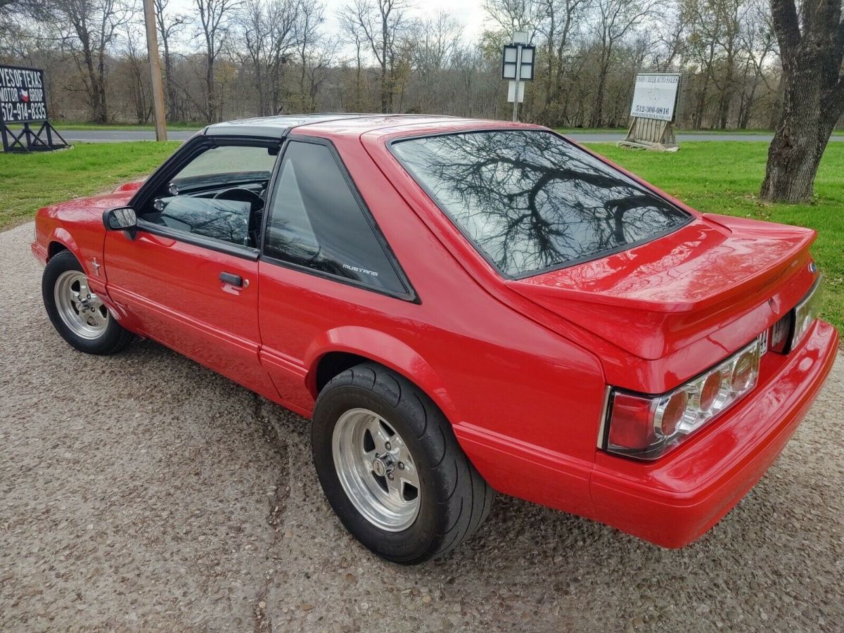 1988 Ford Mustang - photo 3