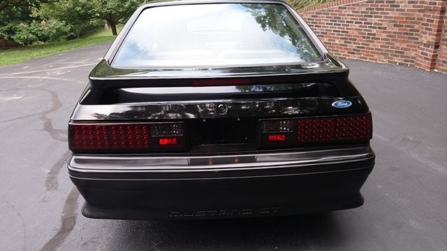 1988 Ford Mustang Coupe - photo 10