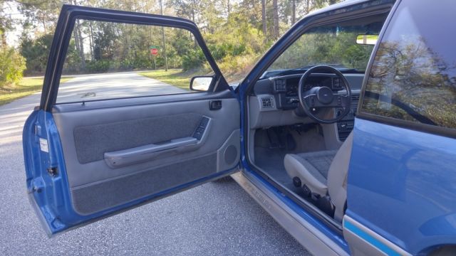 1988 Ford Mustang GT - photo 11