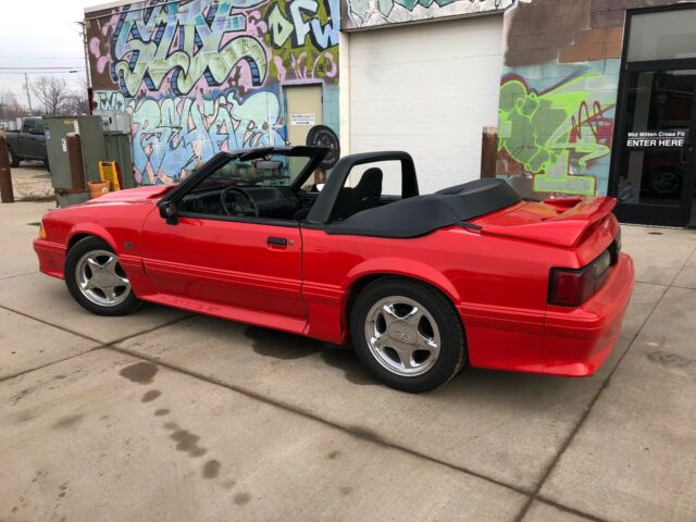 1988 Ford Mustang GT - photo 4