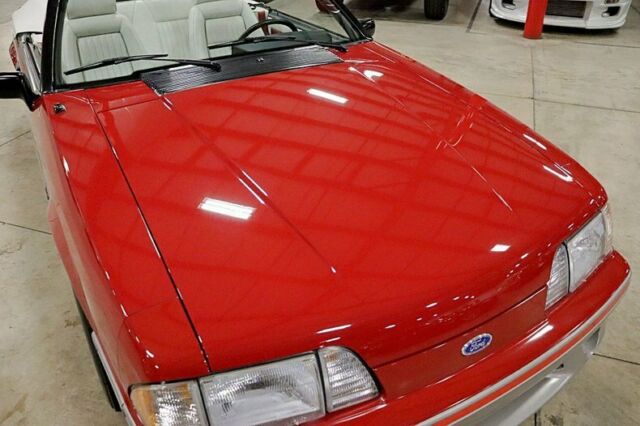 1988 Ford Mustang GT 5.0 - photo 9