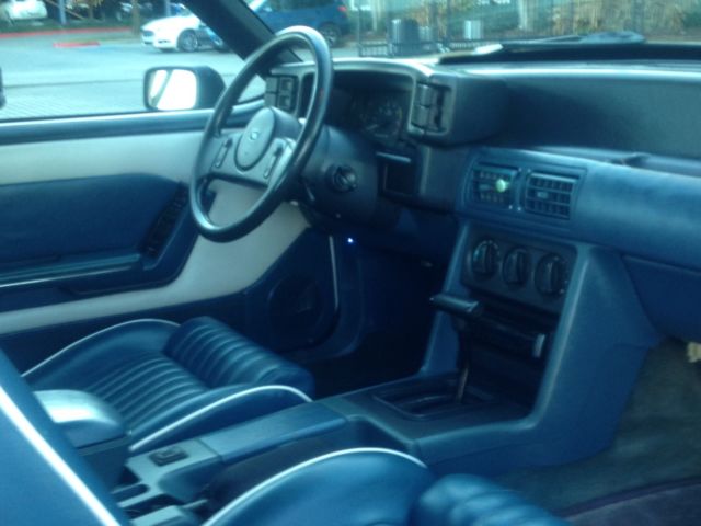 1988 Ford Mustang GT - photo 4