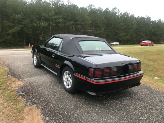 1988 Ford Mustang GT - photo 8