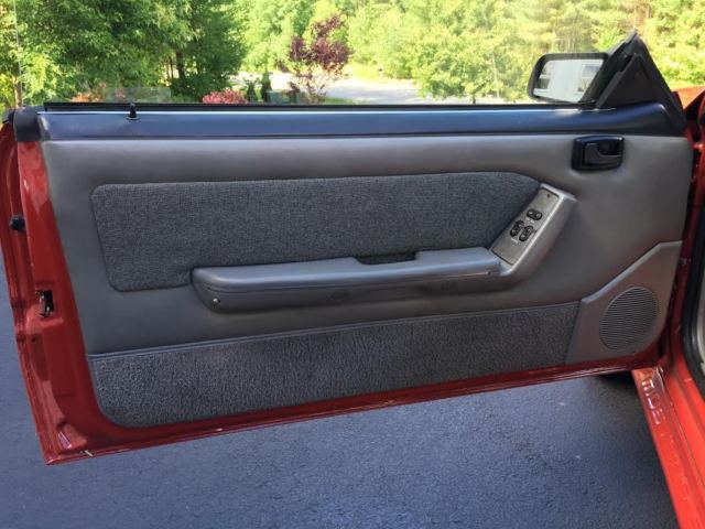 1988 Ford Mustang GT - photo 12