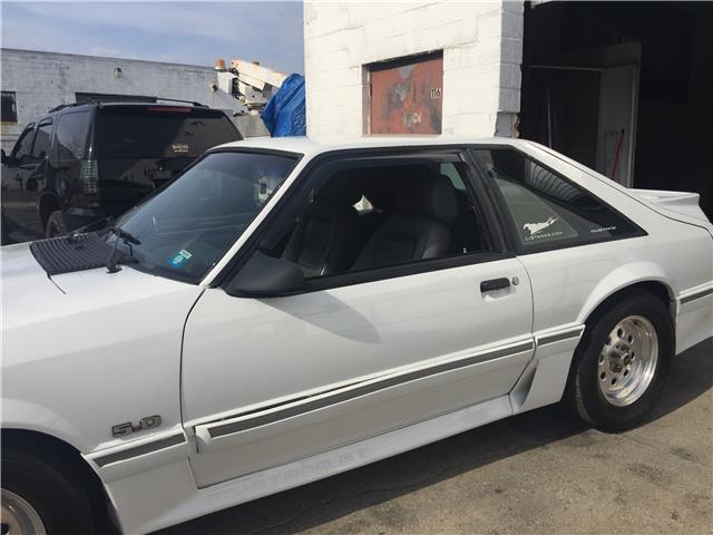 1988 Ford Mustang GT - photo 10