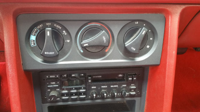 1988 Ford Mustang GT Convertible 2-Door - photo 7