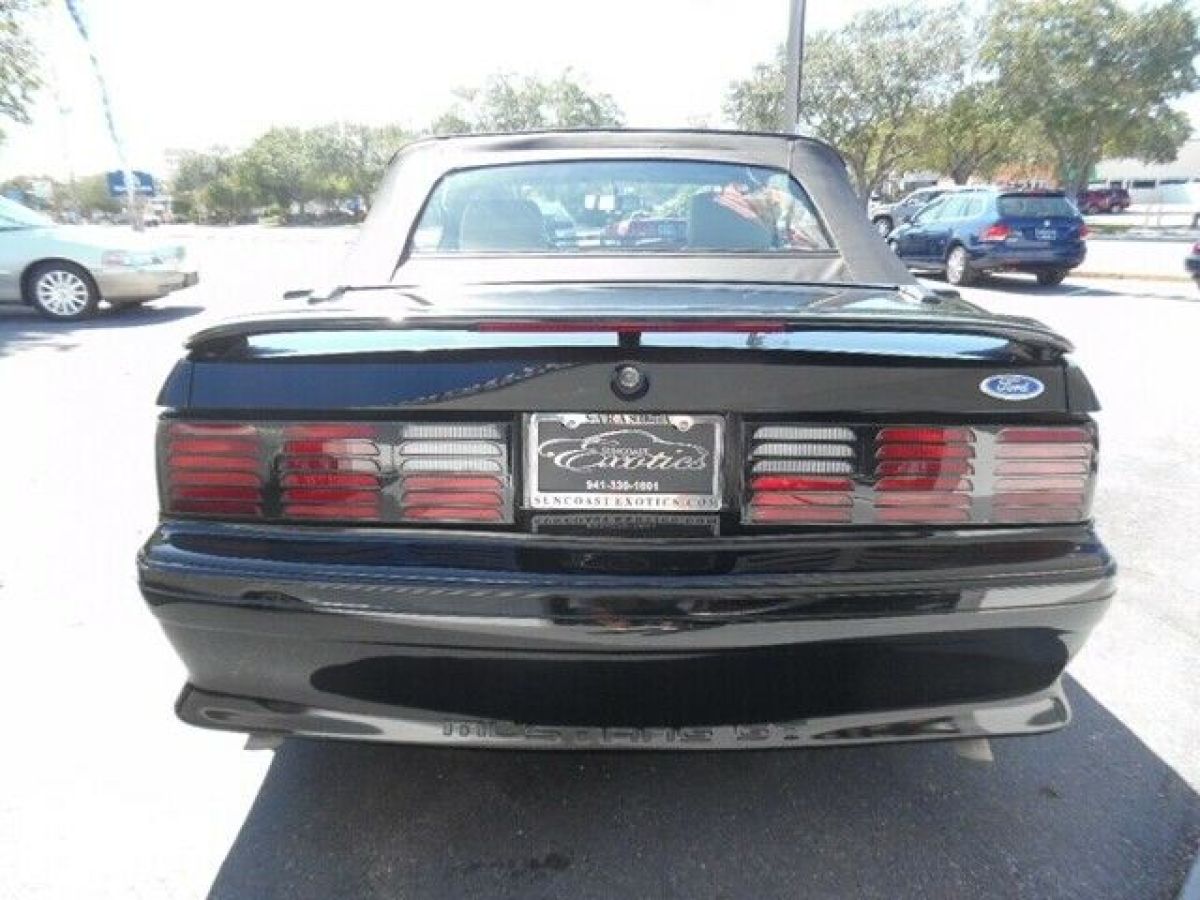 1988 Ford Mustang GT - photo 11