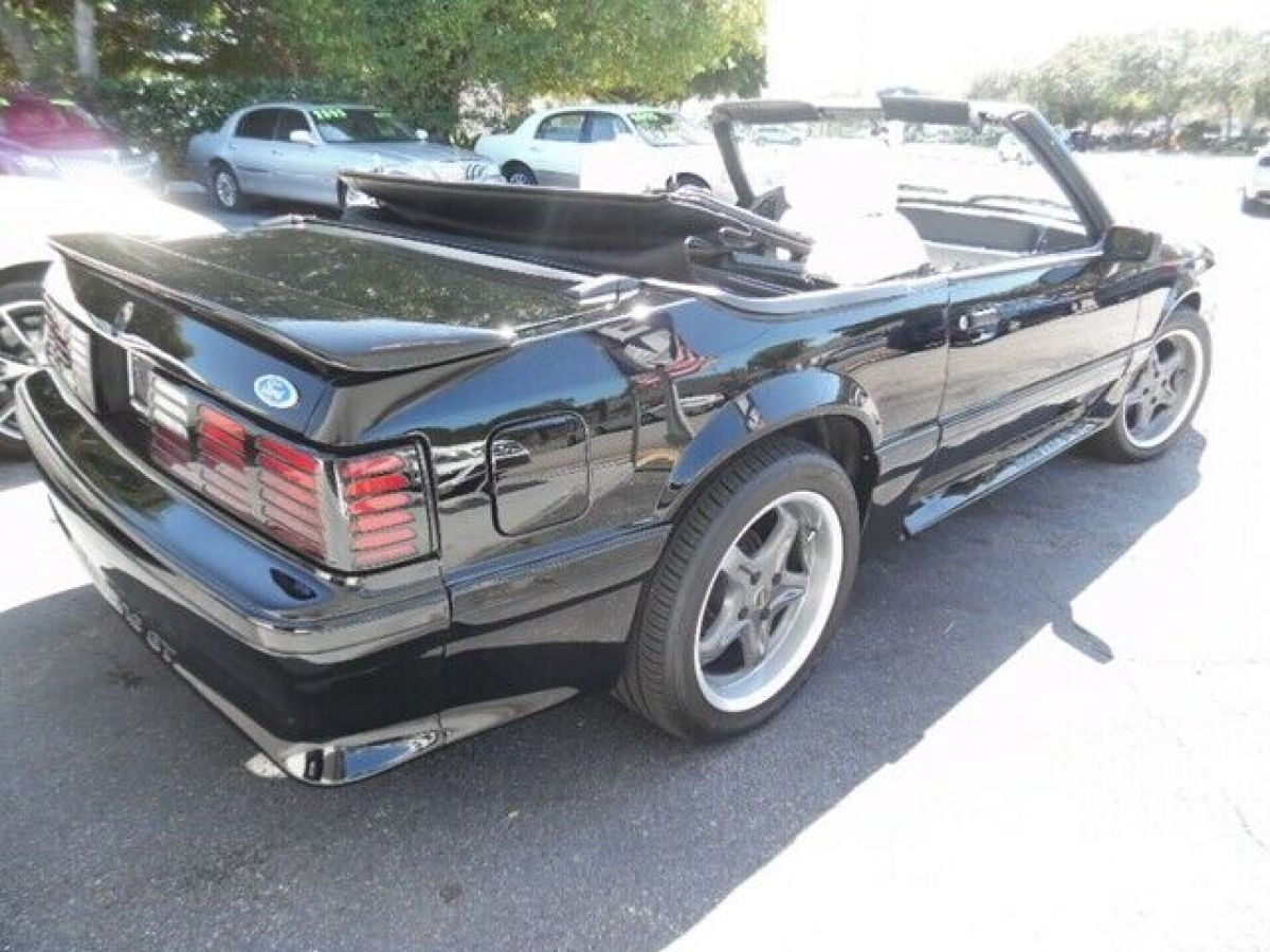 1988 Ford Mustang GT - photo 5