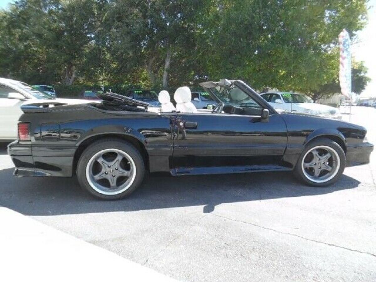 1988 Ford Mustang GT - photo 6