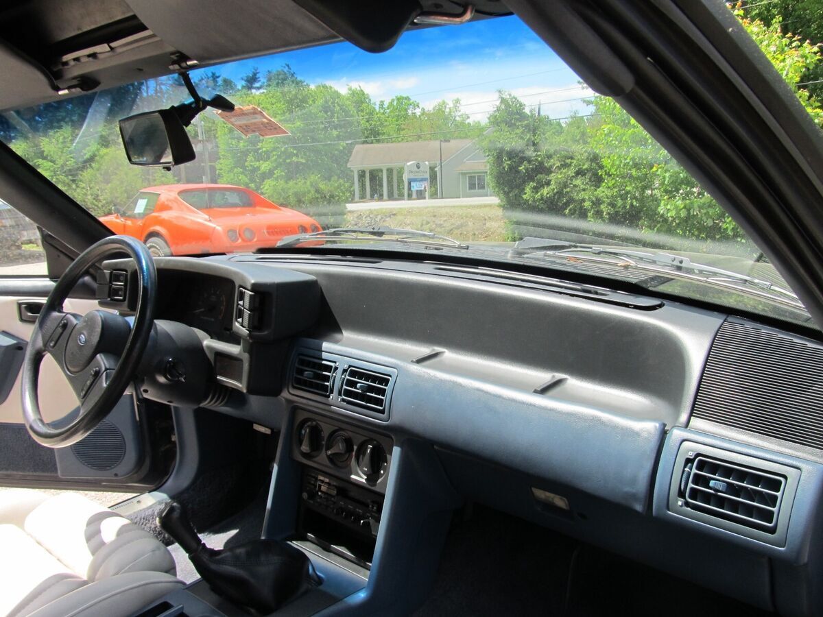 1988 Ford Mustang - photo 10
