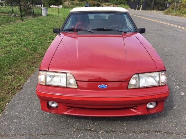 1988 Ford Mustang GT Convertible - photo 2
