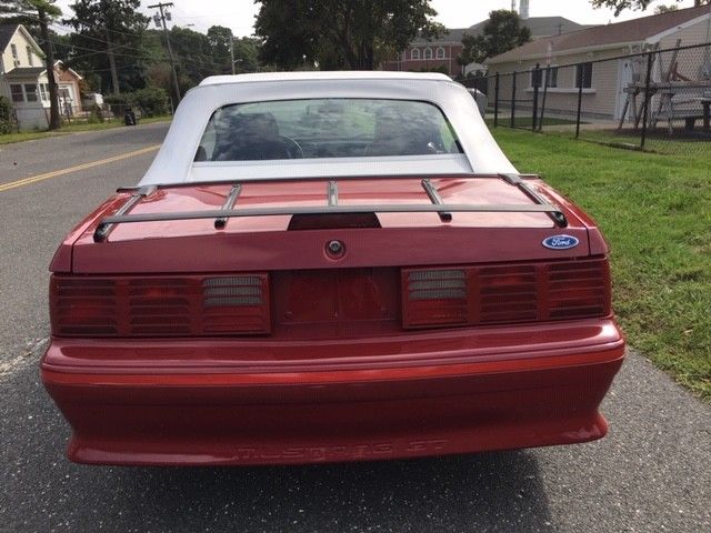 1988 Ford Mustang GT Convertible - photo 4