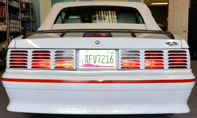 1988 Ford Mustang GT - photo 10
