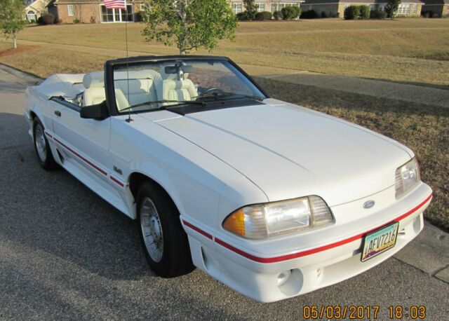 1988 Ford Mustang GT - photo 8