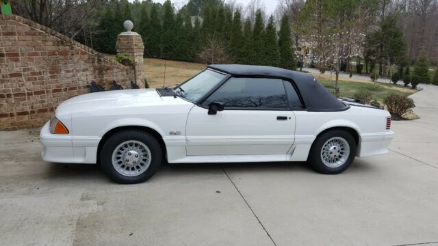 1988 Ford Mustang GT Convertible LOW MILES NEVER IN THE RAIN MINT!!!! LOOK!!!!!! 1988 Ford Mustang