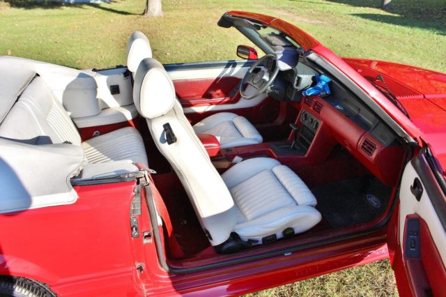 1988 Ford Mustang GT - photo 3