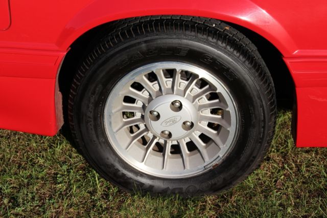 1988 Ford Mustang GT - photo 6