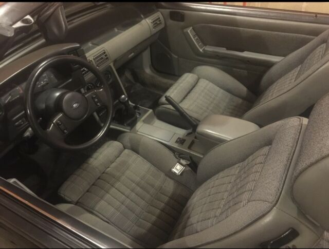 1988 Ford Mustang - photo 4