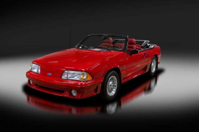 1988 Ford Mustang GT Convertible w/ 10,700 original miles. Must see! 1988 Ford Mustang GT