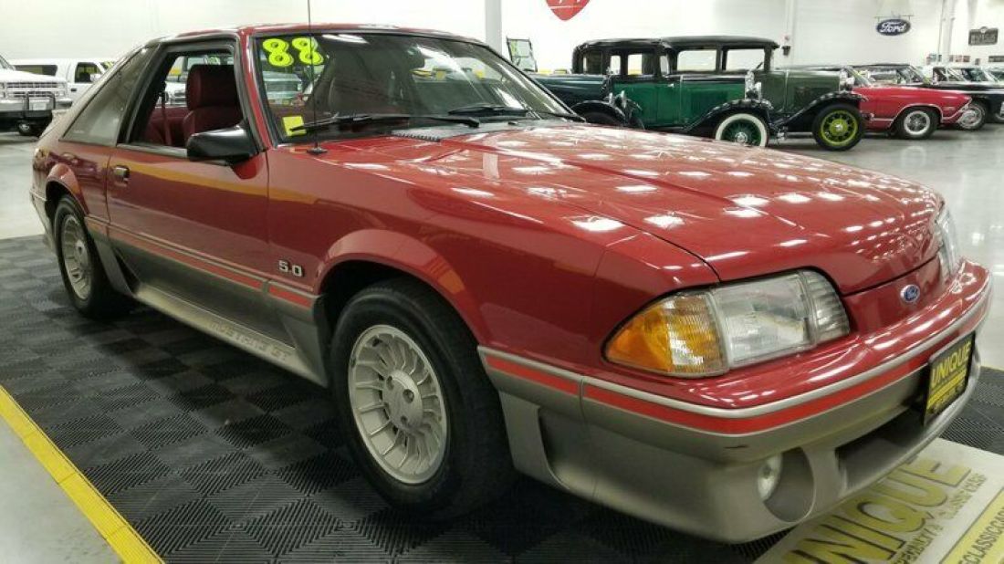 1988 Ford Mustang GT Coupe - photo 3