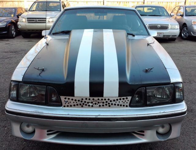 1988 Ford Mustang GT - photo 3