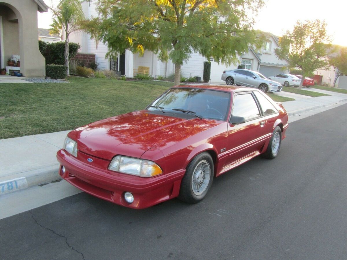 1988 Ford Mustang GT - photo 3