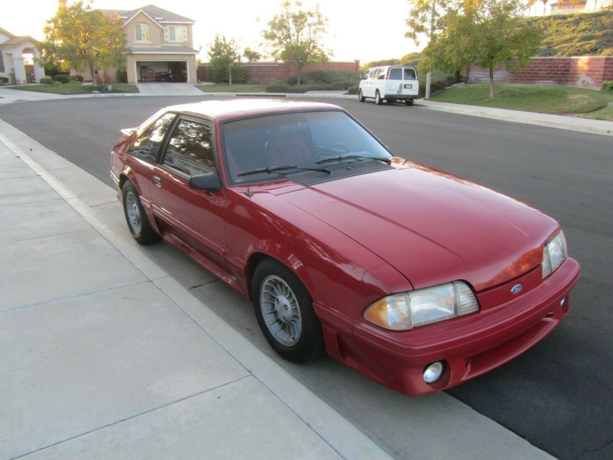 1988 Ford Mustang GT - photo 4
