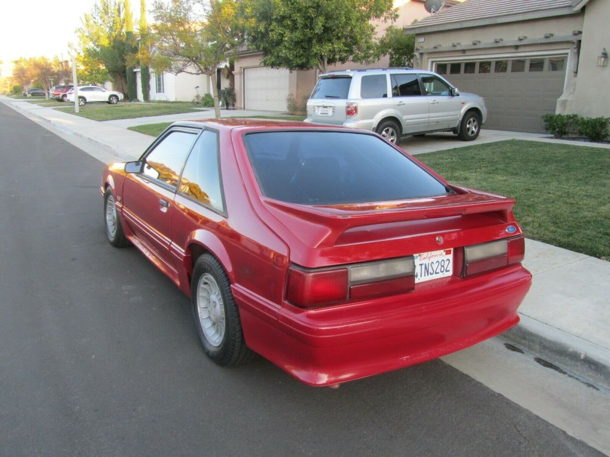 1988 Ford Mustang GT - photo 2