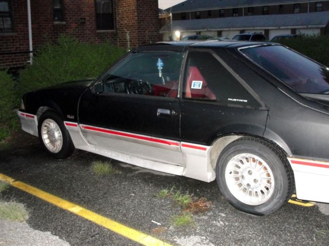 1988 Ford Mustang GT - photo 3
