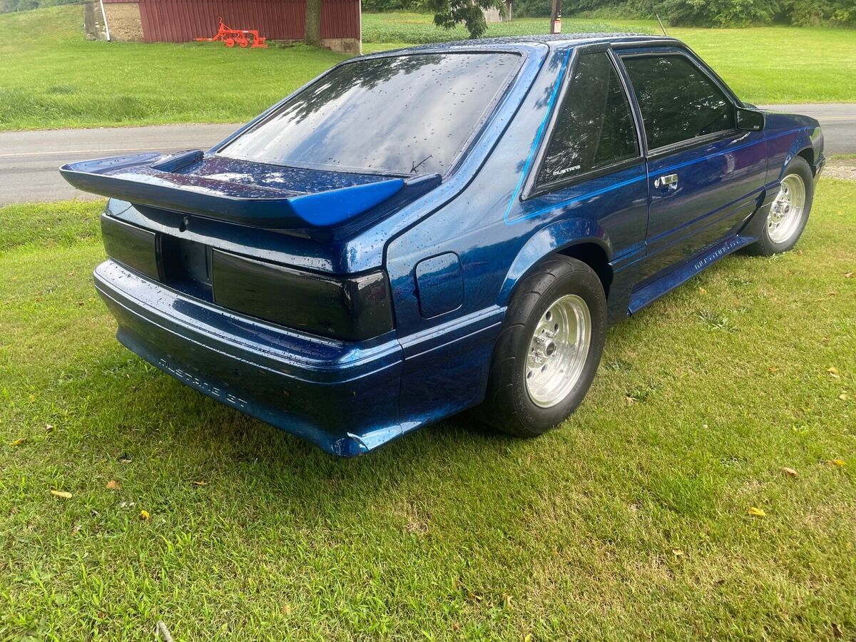1988 Ford Mustang GT - photo 2