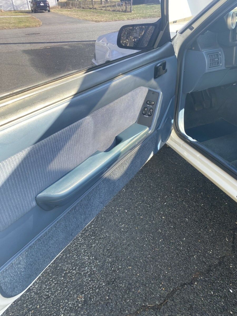 1988 Ford Mustang LX - photo 12