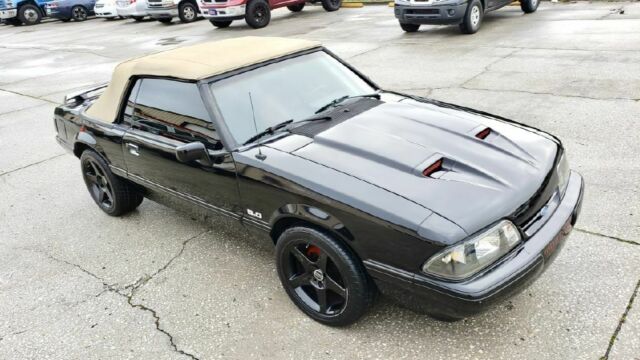 1988 Ford Mustang LX - photo 11