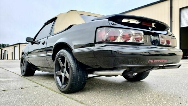 1988 Ford Mustang LX - photo 5