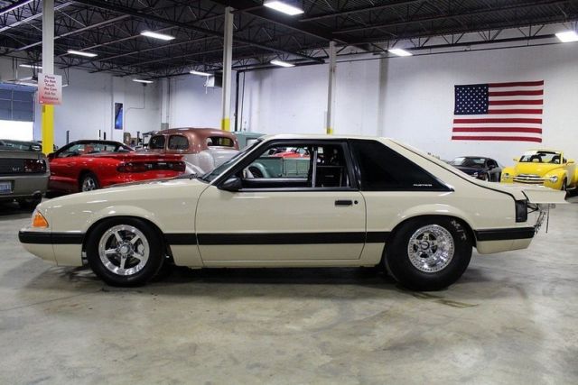 1988 Ford Mustang LX 5.0 - photo 3